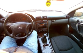 Mercedes-Benz C 220, снимка 2