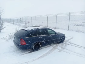 Mercedes-Benz C 220, снимка 15