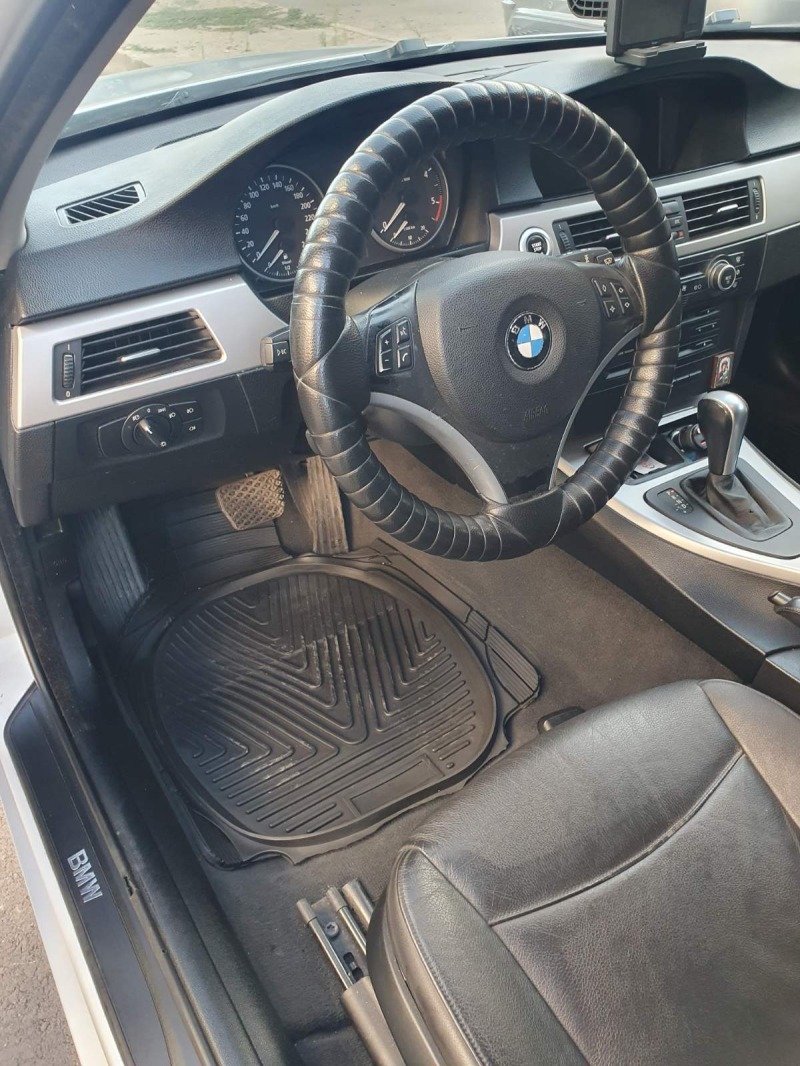 BMW 330 xd , снимка 12 - Автомобили и джипове - 42722395