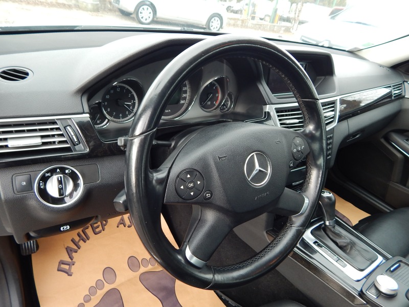 Mercedes-Benz E 220 * AVANGARDE* ПЕРФЕКТЕН* , снимка 12 - Автомобили и джипове - 44324149