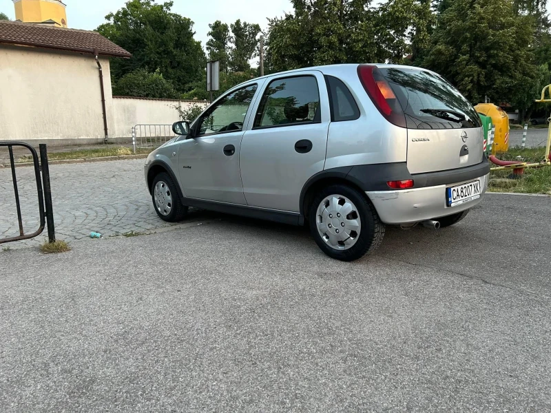 Opel Corsa 1.2 верига, снимка 4 - Автомобили и джипове - 47533490