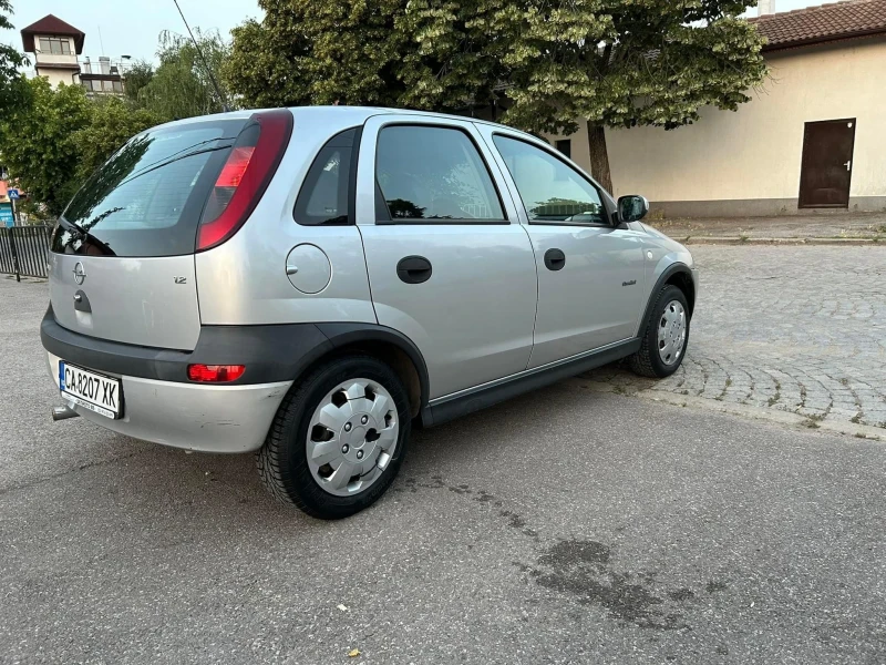 Opel Corsa 1.2 верига, снимка 3 - Автомобили и джипове - 47533490