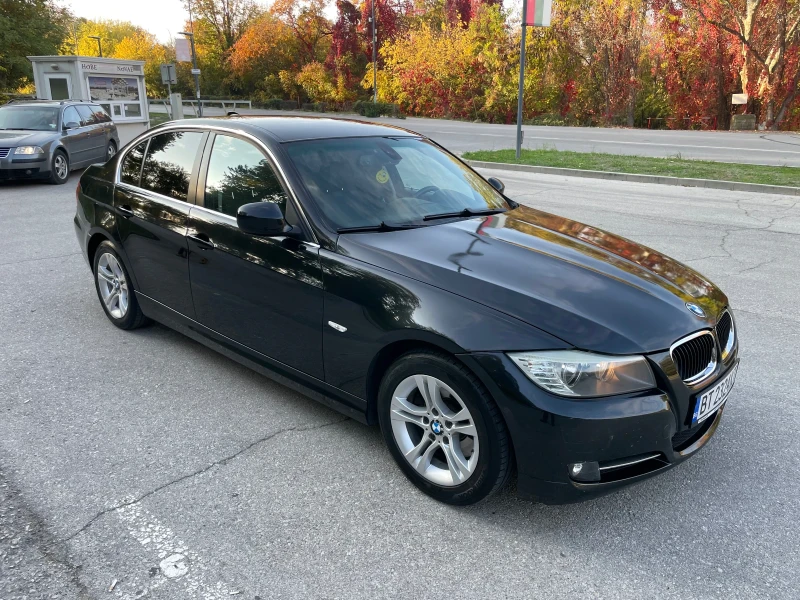 BMW 320, снимка 8 - Автомобили и джипове - 48397707