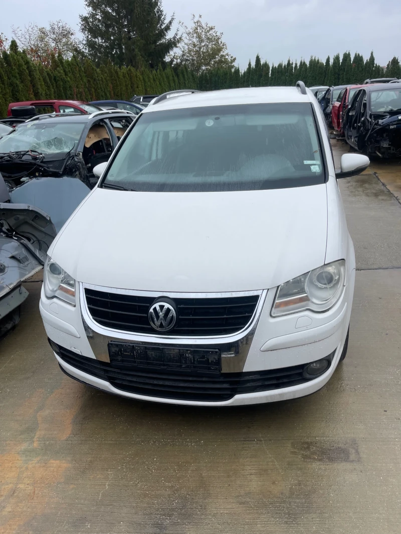 VW Touran 1.4 TSI, снимка 1 - Автомобили и джипове - 48001467