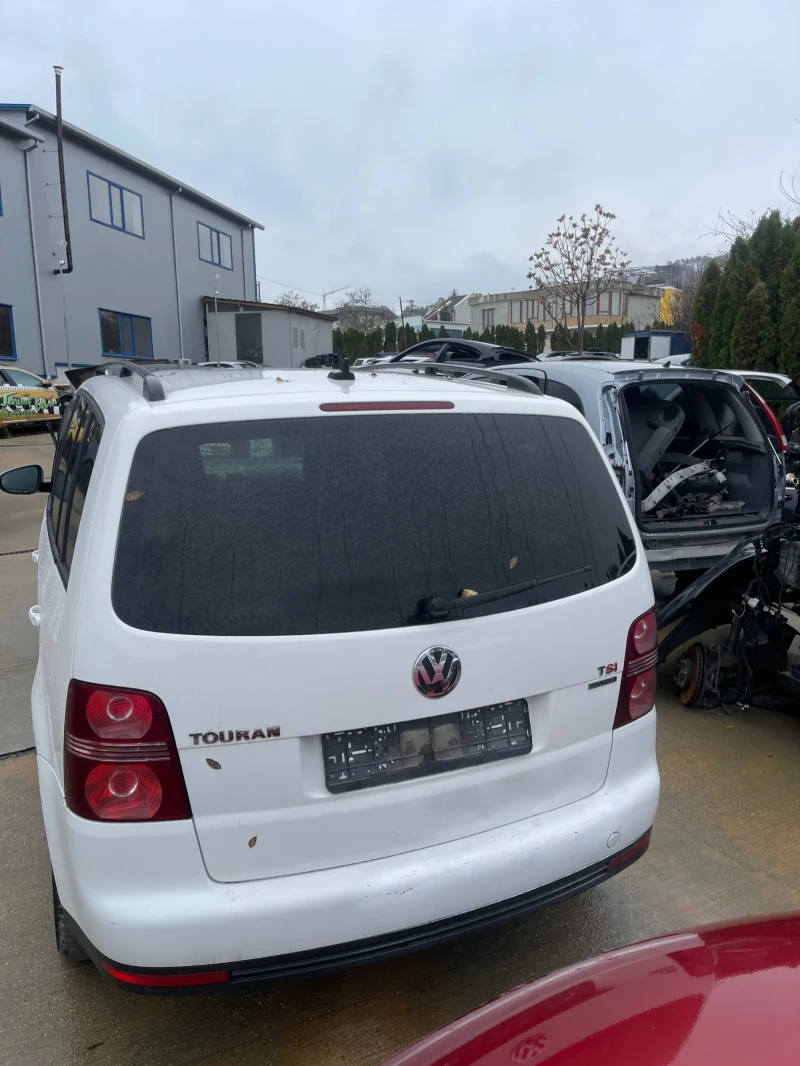 VW Touran 1.4 TSI, снимка 5 - Автомобили и джипове - 48001467