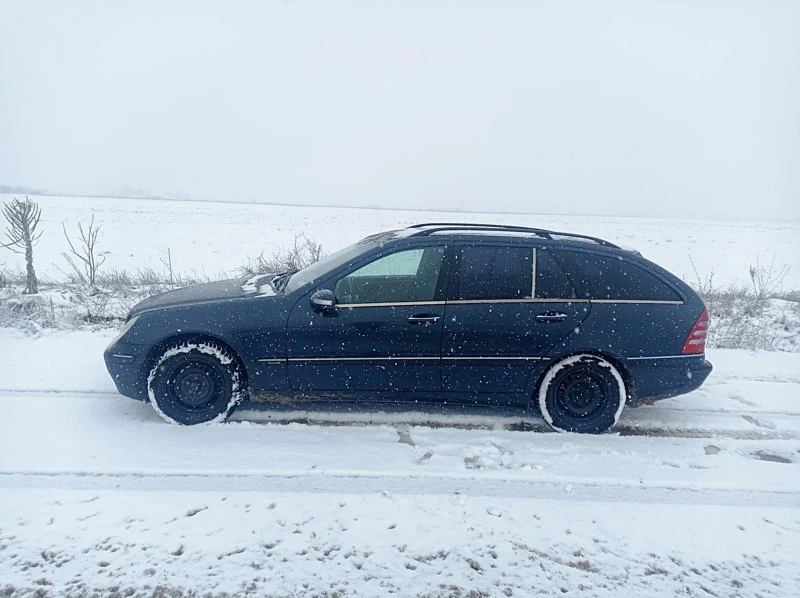 Mercedes-Benz C 220, снимка 14 - Автомобили и джипове - 48545591