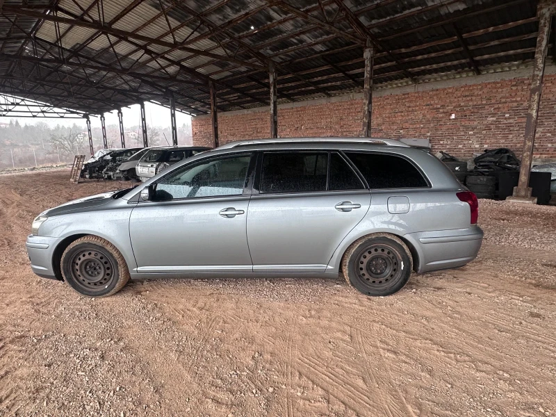 Toyota Avensis 1.8 129к.с, снимка 8 - Автомобили и джипове - 49452511