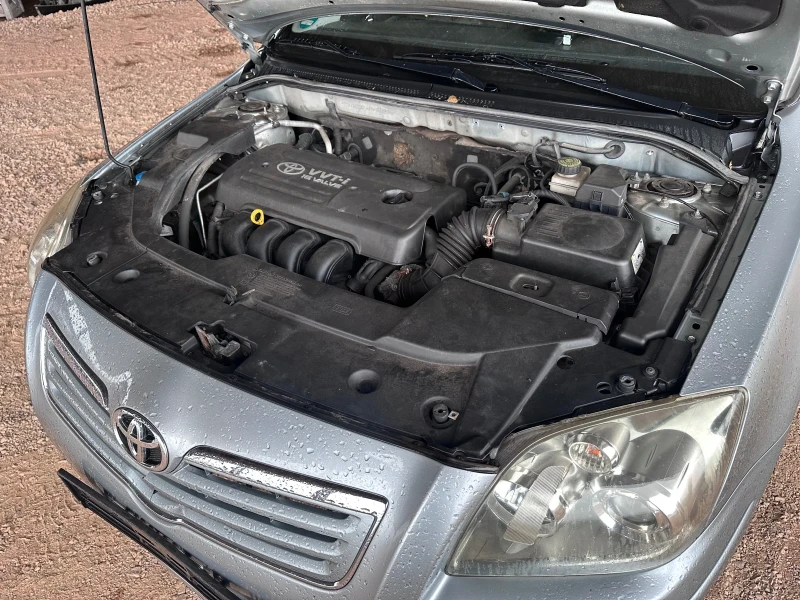 Toyota Avensis 1.8 129к.с, снимка 11 - Автомобили и джипове - 49452511