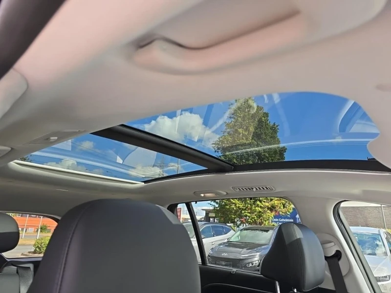 Hyundai Ioniq 9* 110kW* 6+ 1* HEAD-UP* DISTR* 360CAM* PANO* , снимка 9 - Автомобили и джипове - 52120871