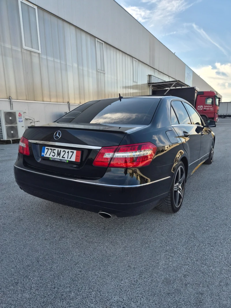 Mercedes-Benz E 350, снимка 3 - Автомобили и джипове - 52553499