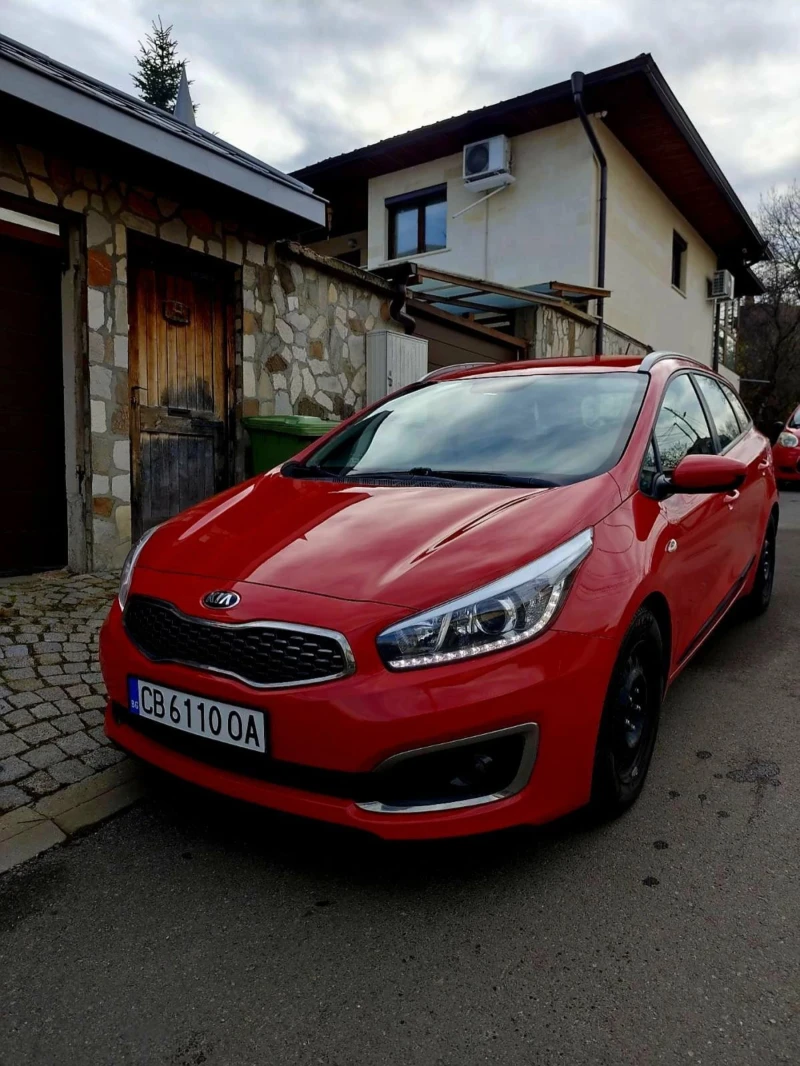Kia Ceed 1.6 , снимка 9 - Автомобили и джипове - 52828236