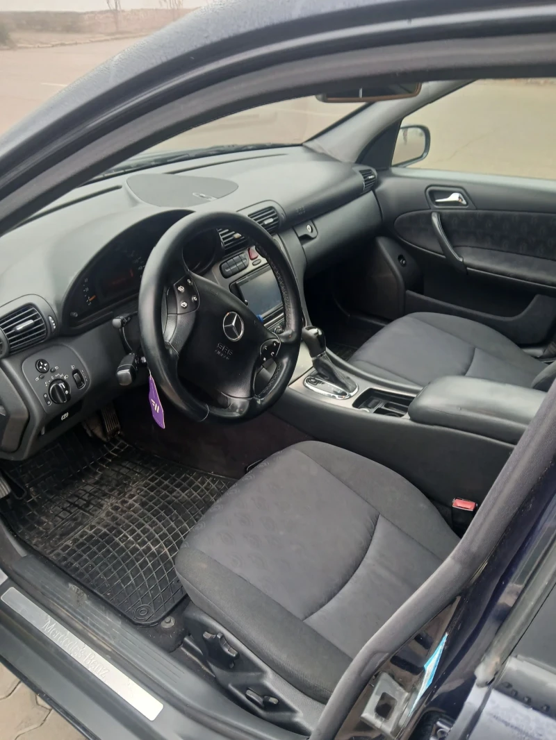 Mercedes-Benz C 220 2.2 143 КС АВТОМАТИК РЕГИСТРИРАН ЗИМНИ ГУМИ , снимка 6 - Автомобили и джипове - 52871346