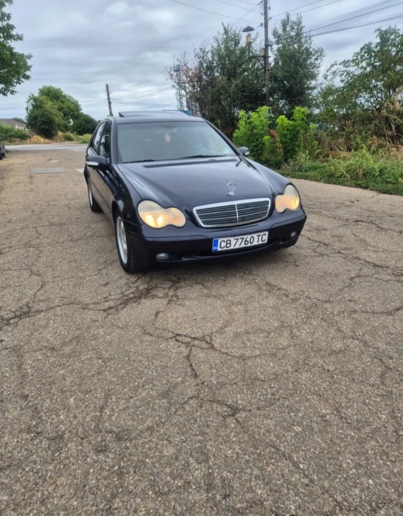 Mercedes-Benz C 220 2.2 143 КС АВТОМАТИК РЕГИСТРИРАН ЗИМНИ ГУМИ 