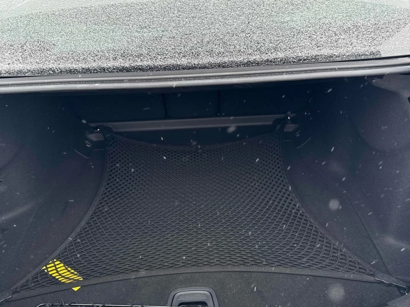 Mercedes-Benz C 300 * CARFAX * БЕЗ ПЪРВОНАЧАЛНА ВНОСКА, снимка 13 - Автомобили и джипове - 53189981