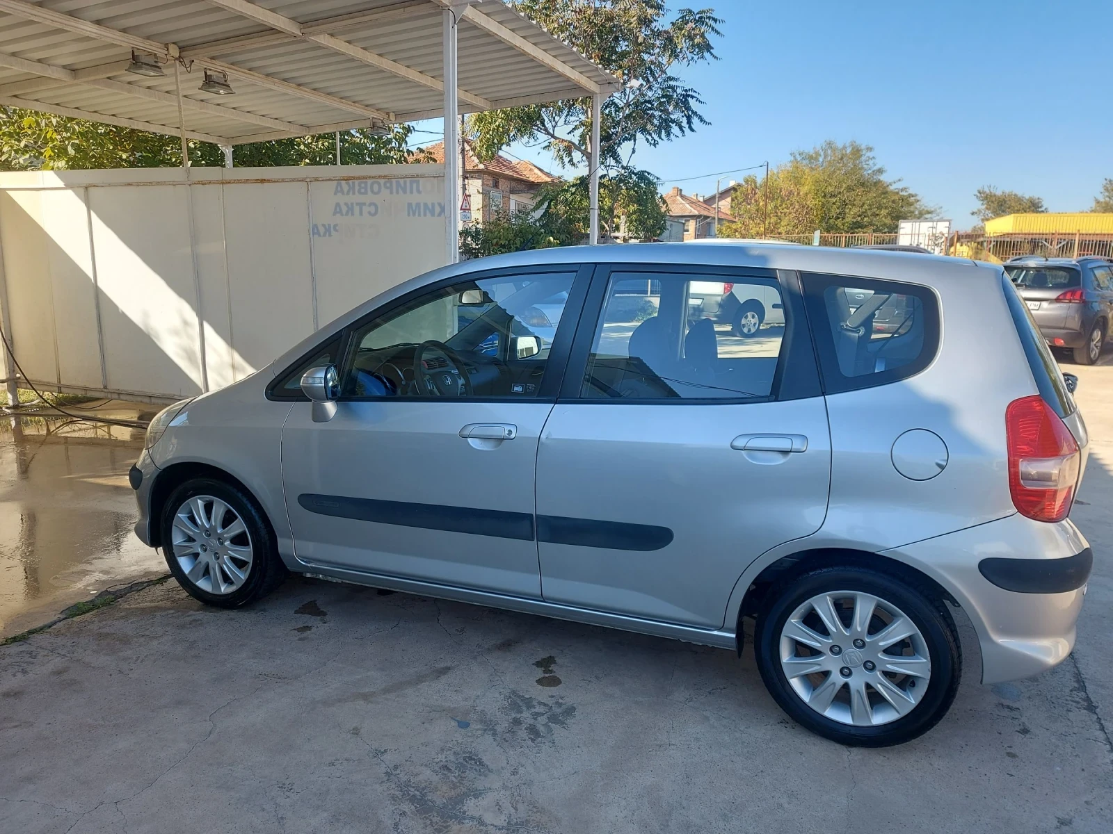 Honda Jazz 1, 4 automatic  - изображение 3