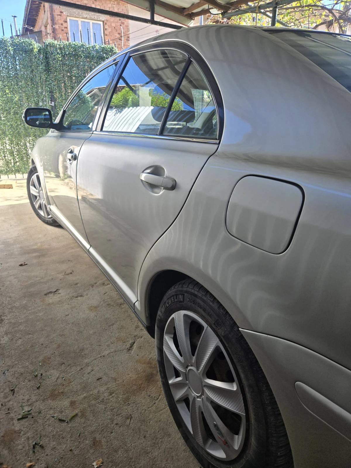 Toyota Avensis ВВТ-И - изображение 4