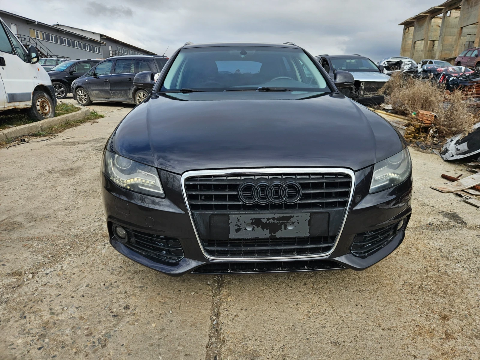 Audi A4 2.0дизел 143кс 2010год, снимка 10 - Автомобили и джипове - 54031938