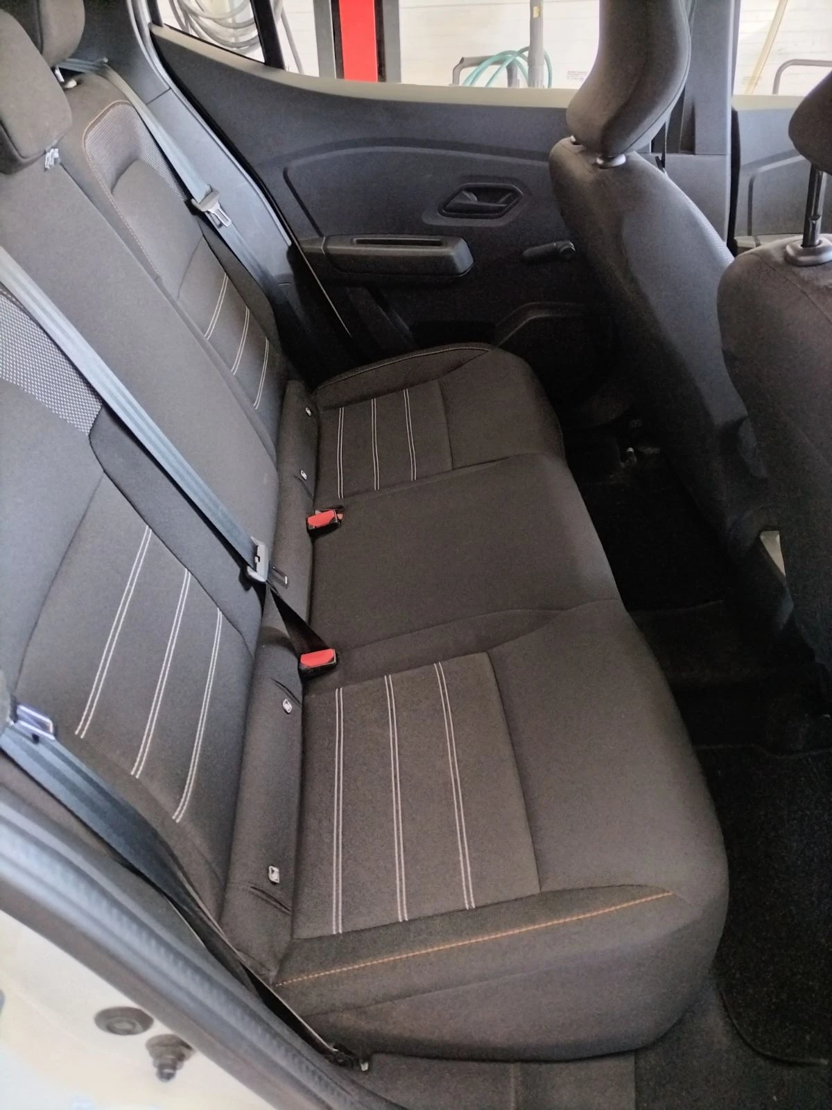 Dacia Sandero 1.0Tce/100К.с./LPG/Stepway, снимка 15 - Автомобили и джипове - 54560019