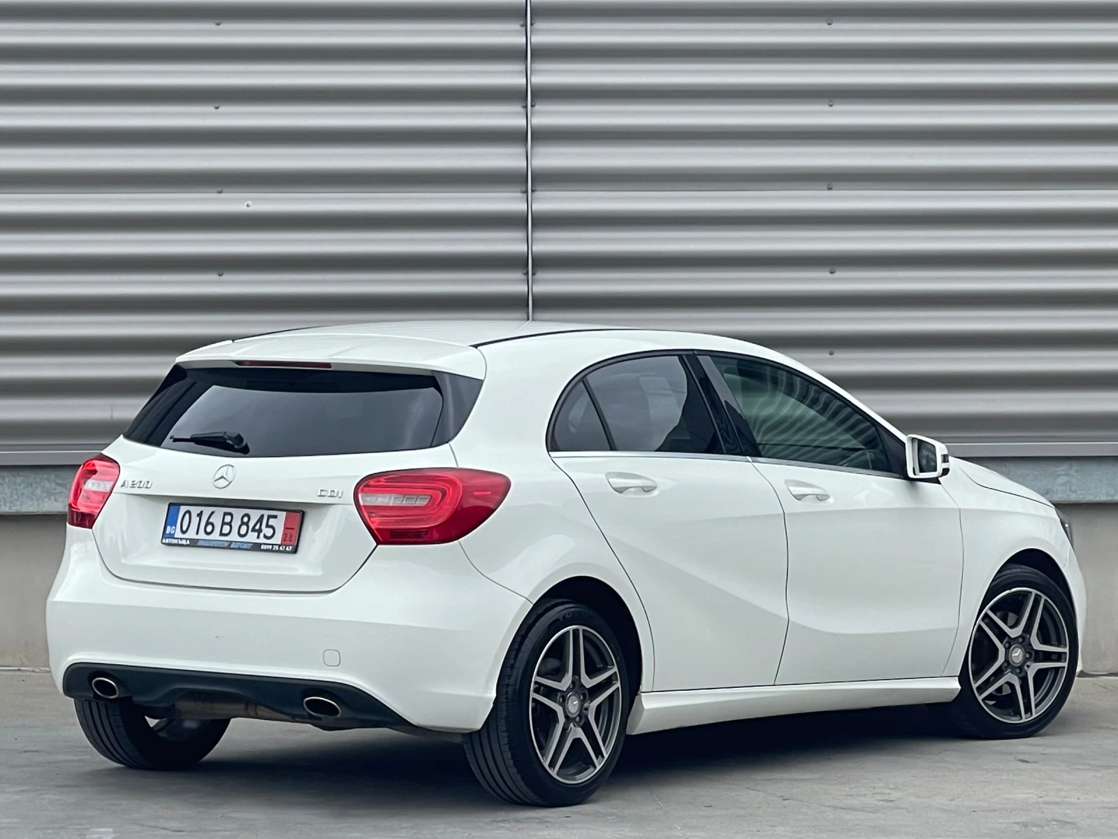 Mercedes-Benz A 200 CDI 136 К.С. АВТОМАТИК 2012 Г. 2 КЛЮЧА ОБСЛУЖЕН, снимка 7 - Автомобили и джипове - 54884469