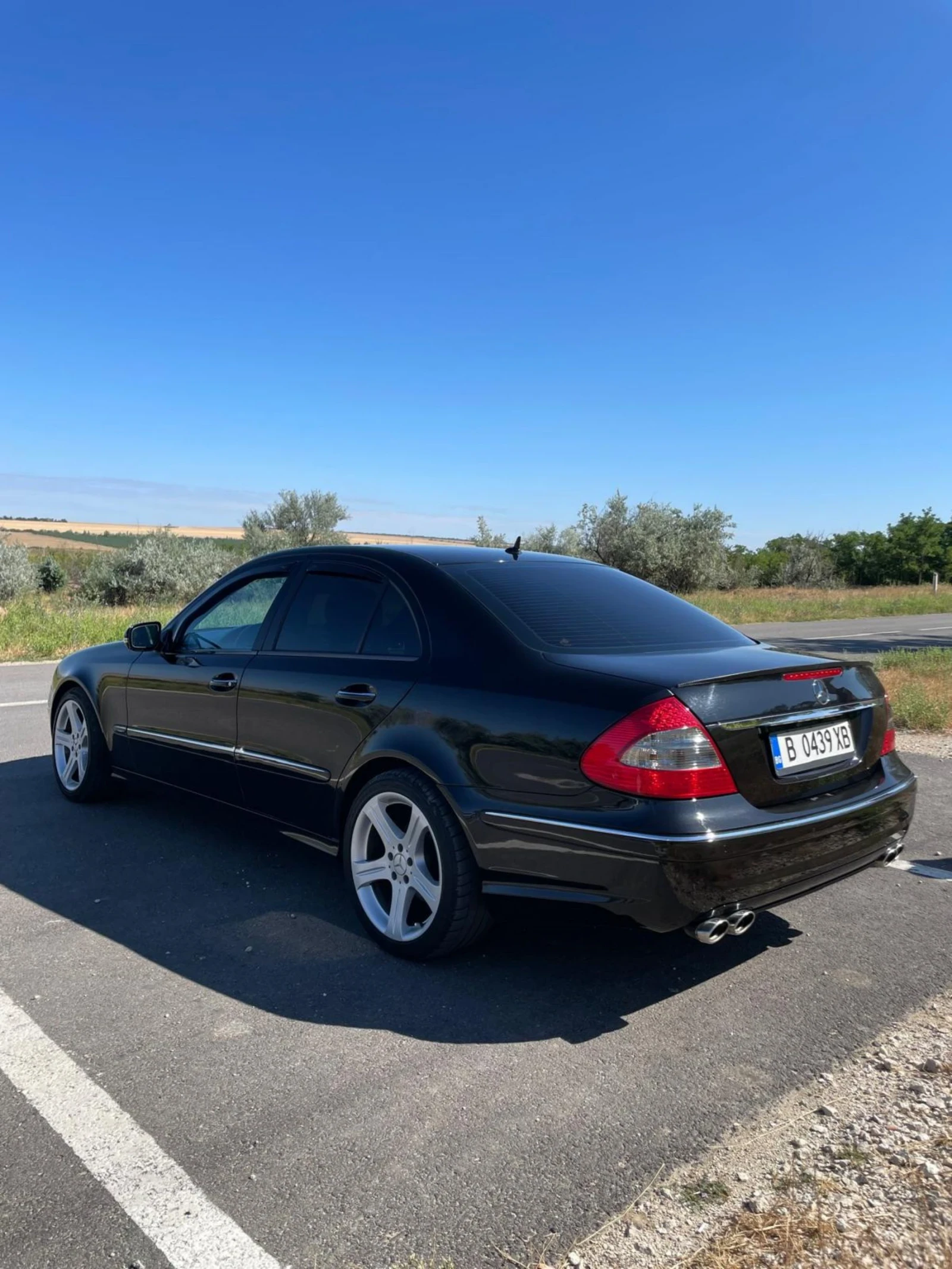 Mercedes-Benz E 320 7G tronic, снимка 2 - Автомобили и джипове - 54962743