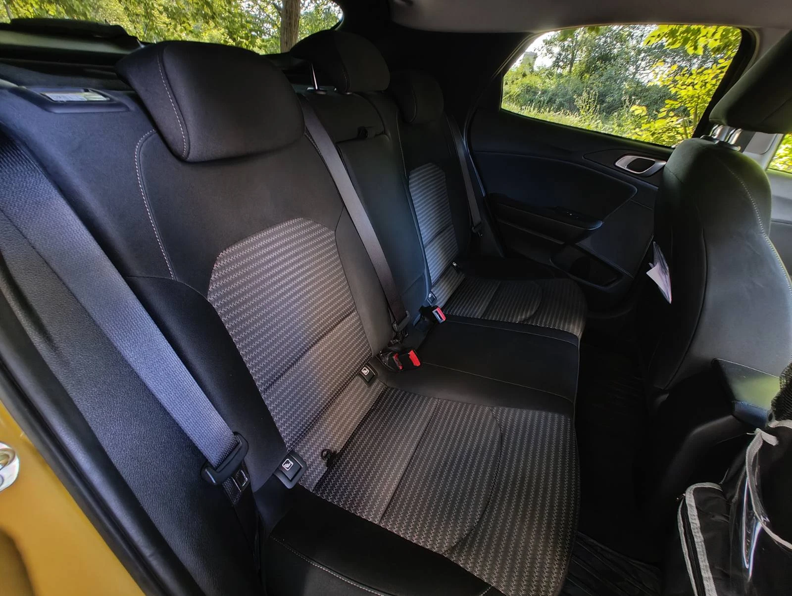 Kia XCeed 1, 5 Turbo, снимка 10 - Автомобили и джипове - 55145291