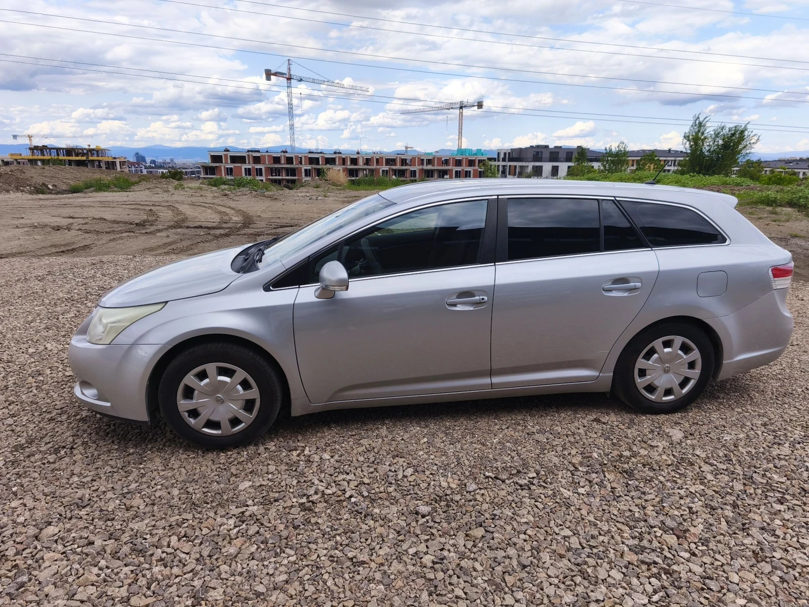 Toyota Avensis, снимка 4 - Автомобили и джипове - 55180400