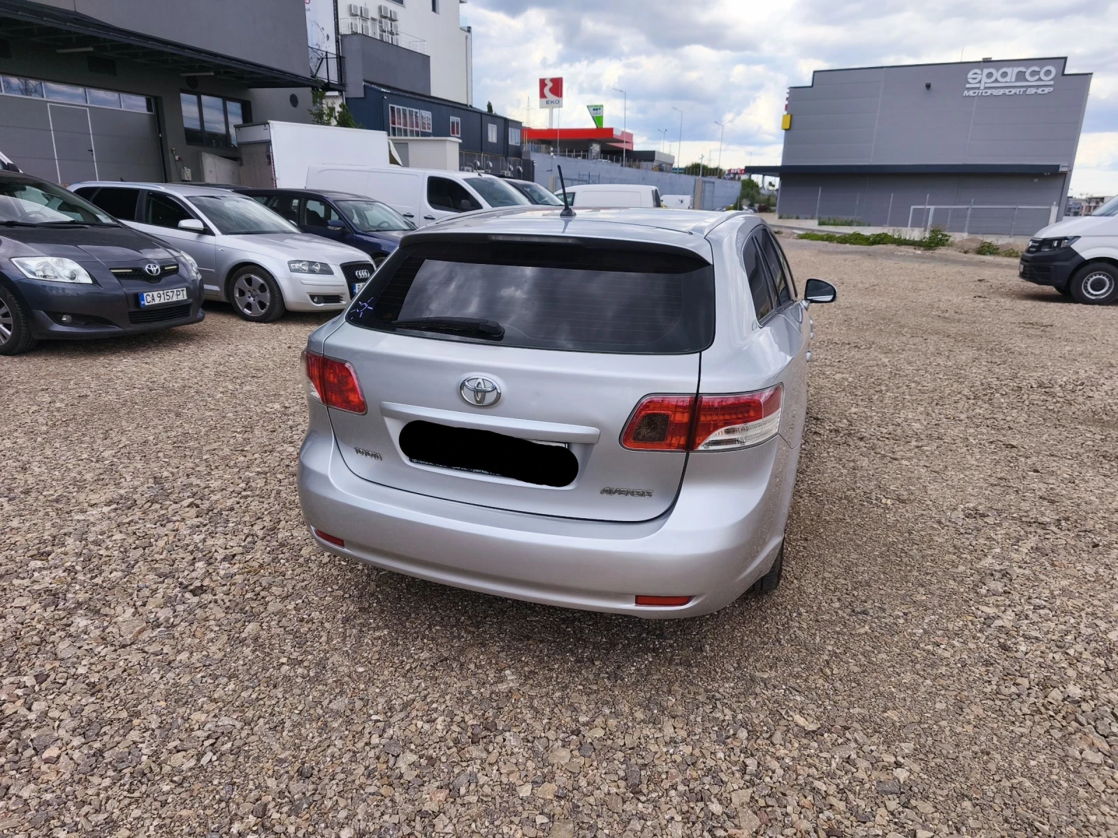 Toyota Avensis, снимка 6 - Автомобили и джипове - 55180400