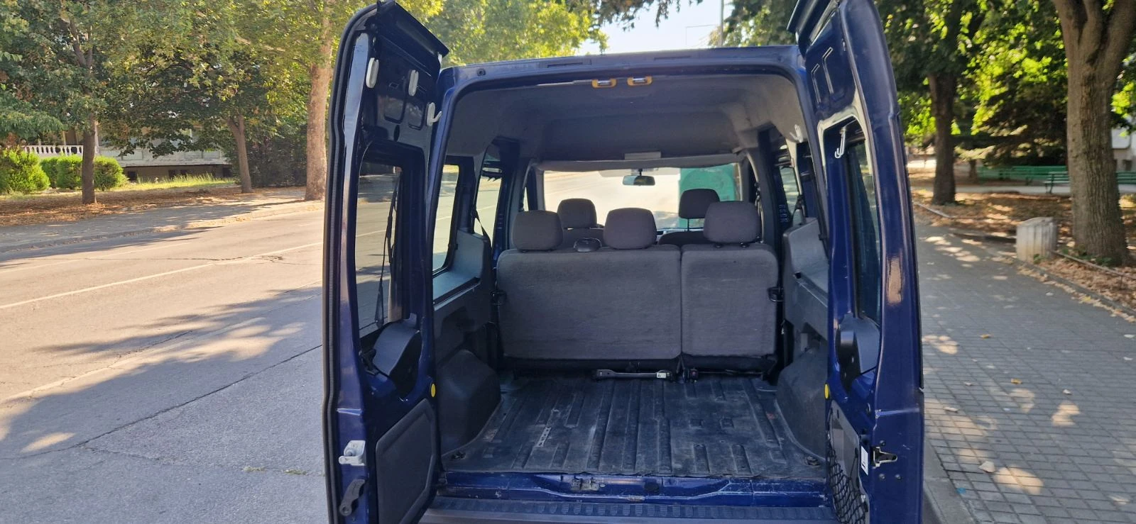 Ford Tourneo Connect, снимка 9 - Автомобили и джипове - 55583813