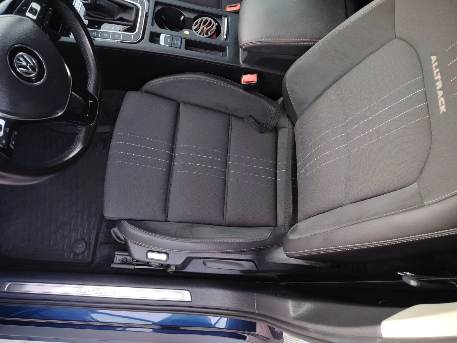VW Passat 2.0TDI 4MOTION ALLTRACK, снимка 11 - Автомобили и джипове - 55711475