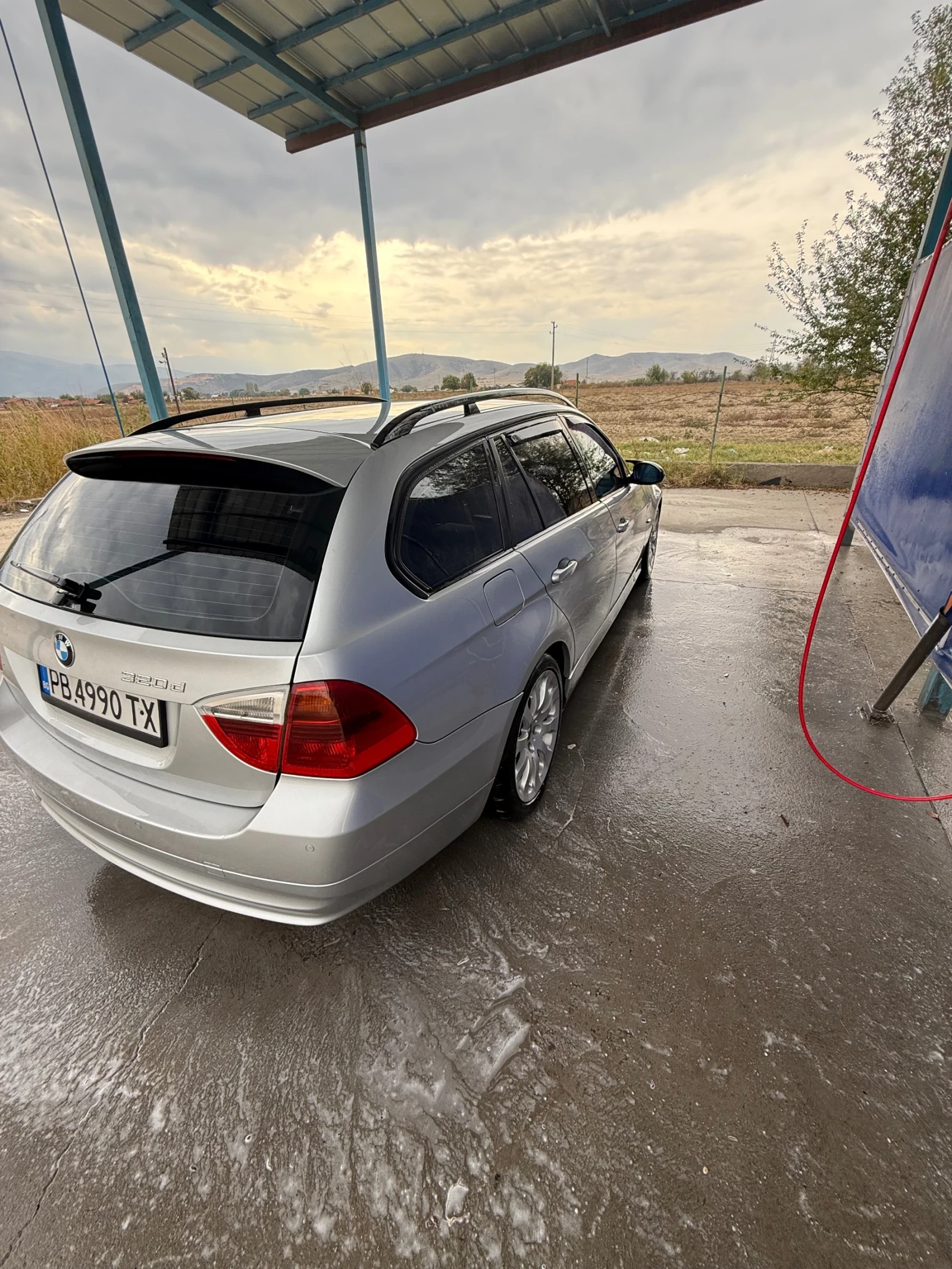 BMW 320, снимка 6 - Автомобили и джипове - 55773902