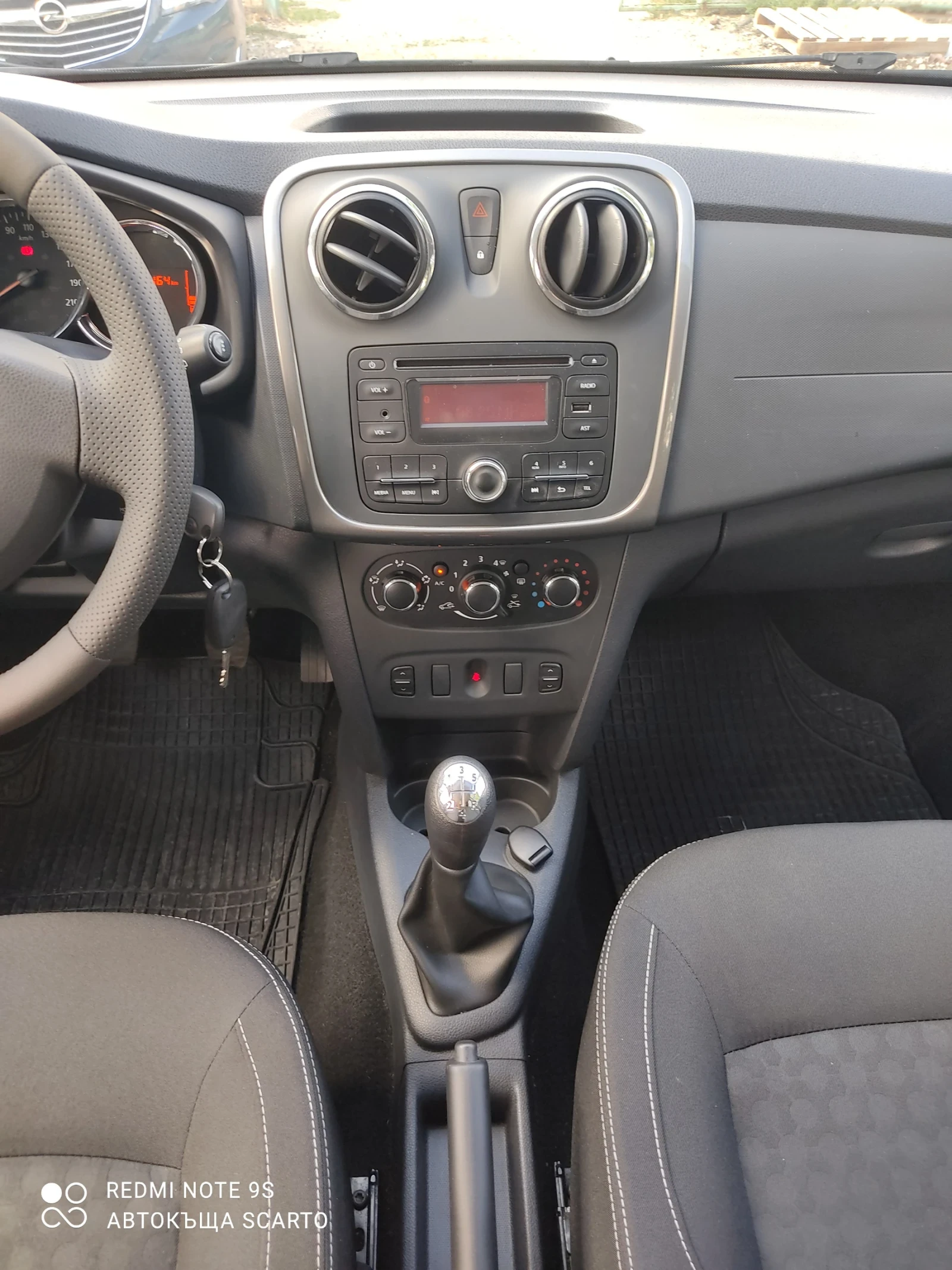 Dacia Sandero 1.2i/73kc, климатик, 138х.км, 2016г, снимка 14 - Автомобили и джипове - 55944098