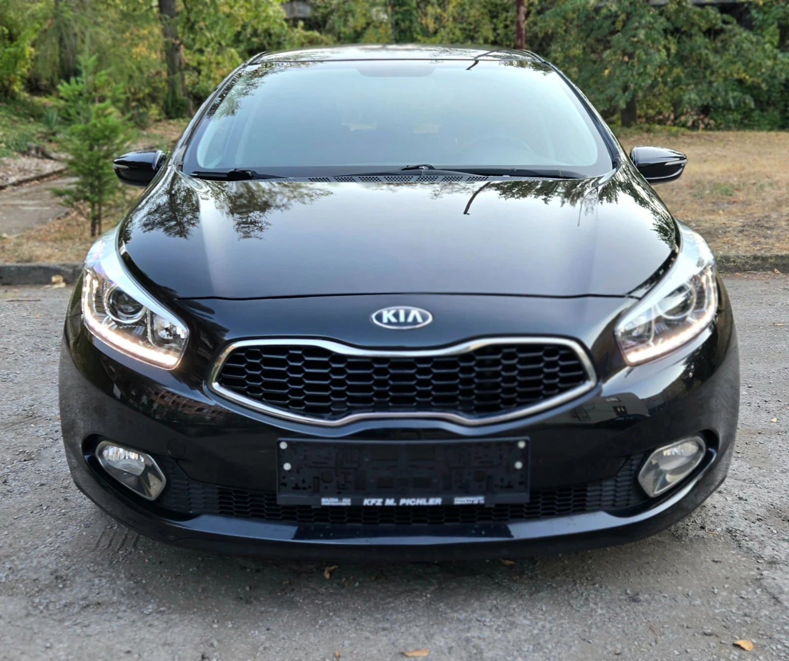 Kia Ceed 1.6CRDI Active, снимка 2 - Автомобили и джипове - 56137976