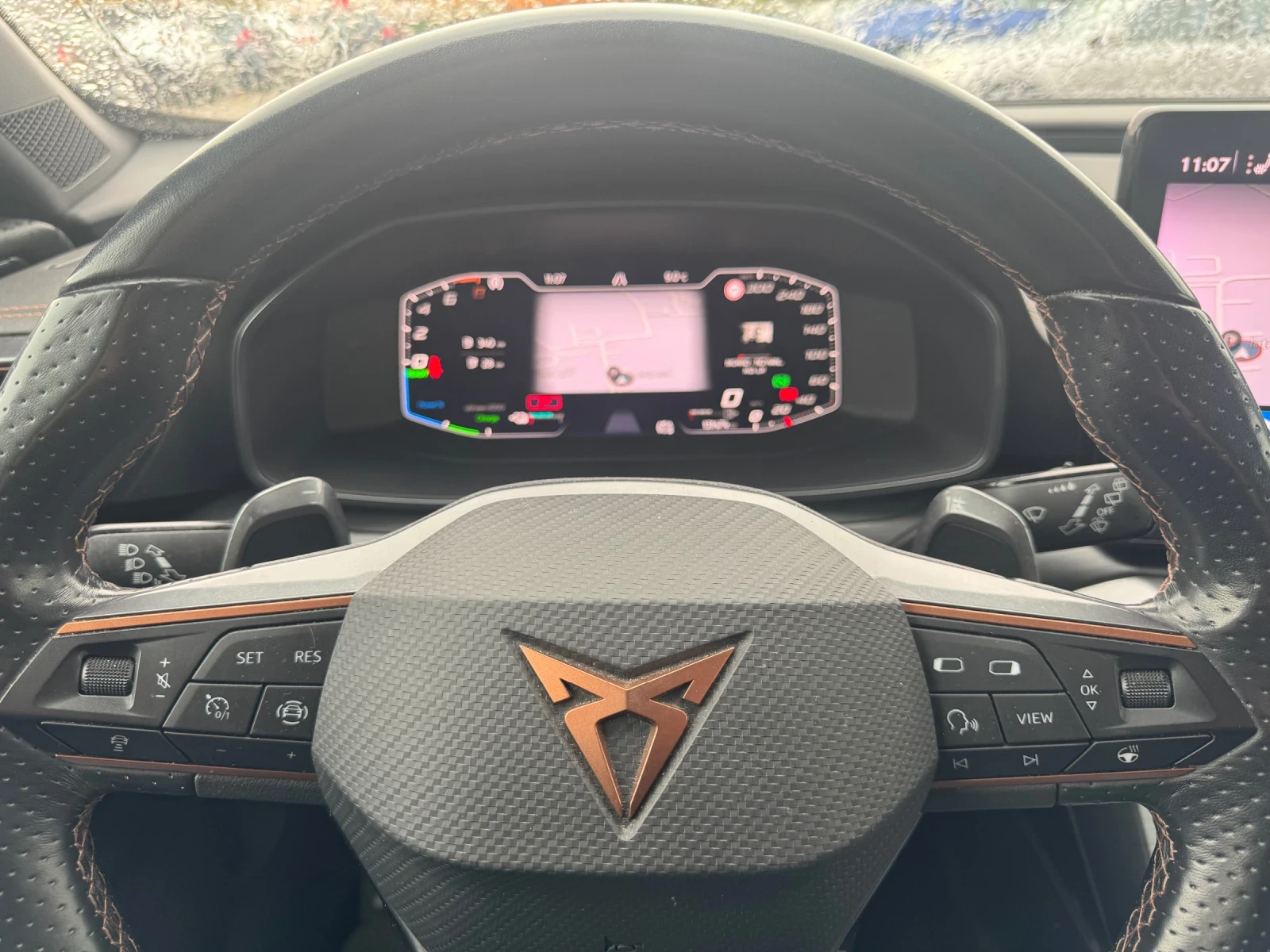 Cupra Formentor 1.4i / plug-in hybrid / ПЕРФЕКТНА, снимка 16 - Автомобили и джипове - 56655100