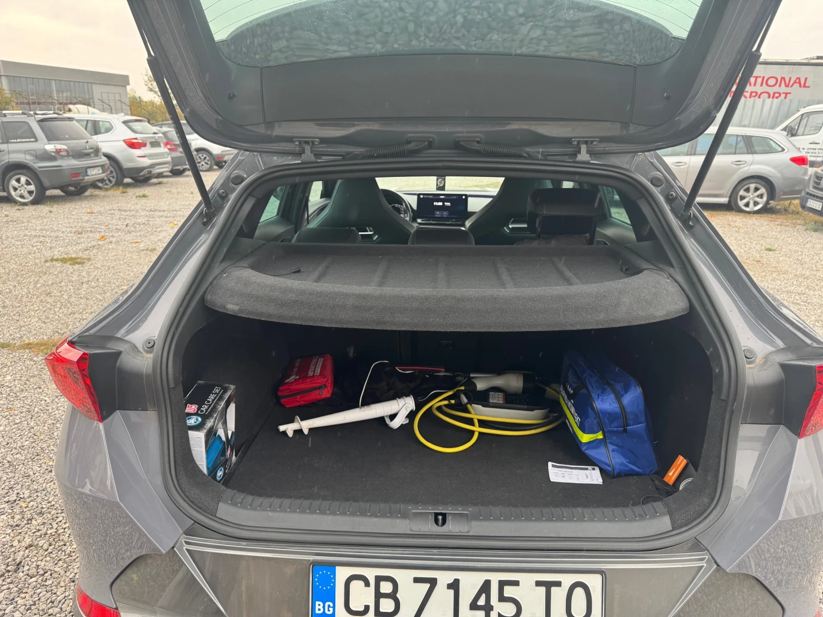 Cupra Formentor 1.4i / plug-in hybrid / ПЕРФЕКТНА, снимка 12 - Автомобили и джипове - 56655100