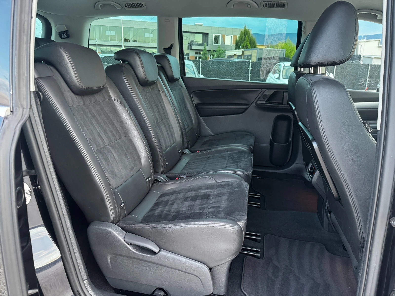 VW Sharan 2.0TDI 214000KM АВТОМАТИК, снимка 11 - Автомобили и джипове - 56739949