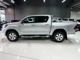 Toyota Hilux 2.4, снимка 3