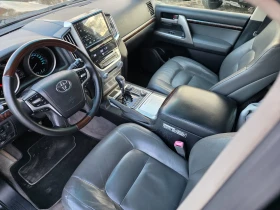 Toyota Land cruiser 2020г ФЕЙСЛИФТ , снимка 12