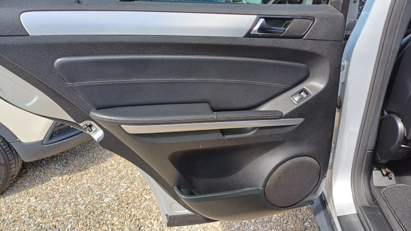 Mercedes-Benz ML 320 CDI 4-MATIC FACELIFT ЛИЗИНГ, снимка 16 - Автомобили и джипове - 50155311