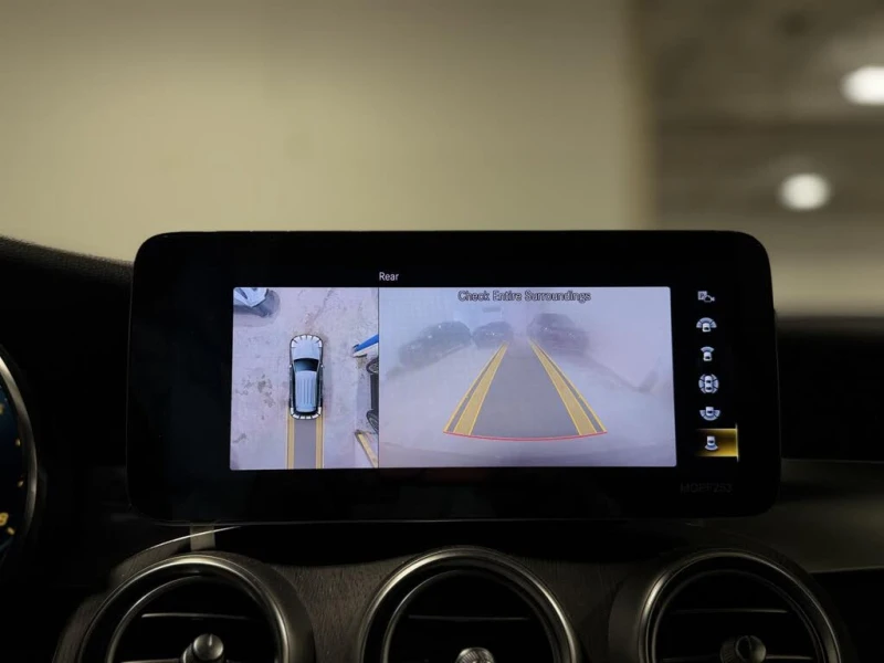 Mercedes-Benz GLC 300 4MATIC * CARFAX * АвтоКредит* (ЦЕНА ДО БГ), снимка 9 - Автомобили и джипове - 53458670