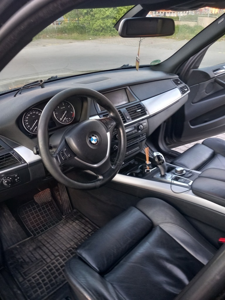 BMW X5 X5 E70 235hp, снимка 8 - Автомобили и джипове - 46415240