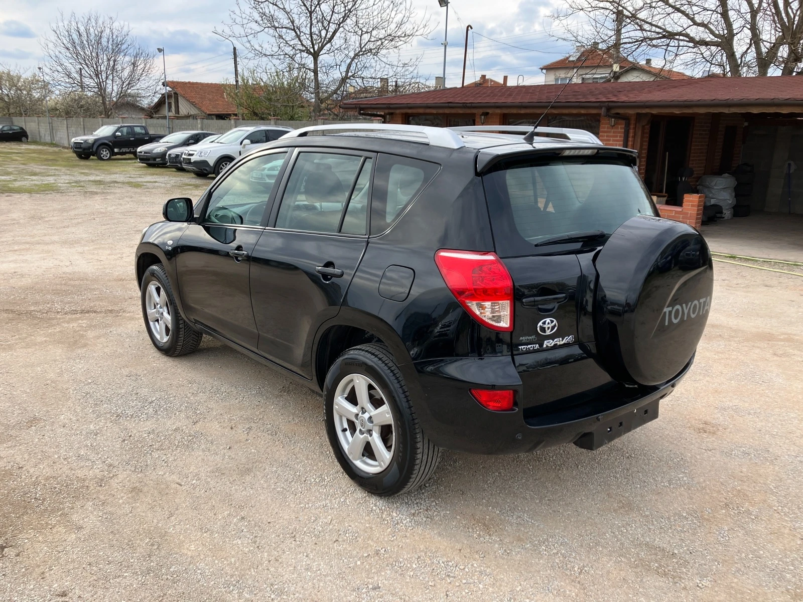 Toyota Rav4 2.2 D4D - изображение 5