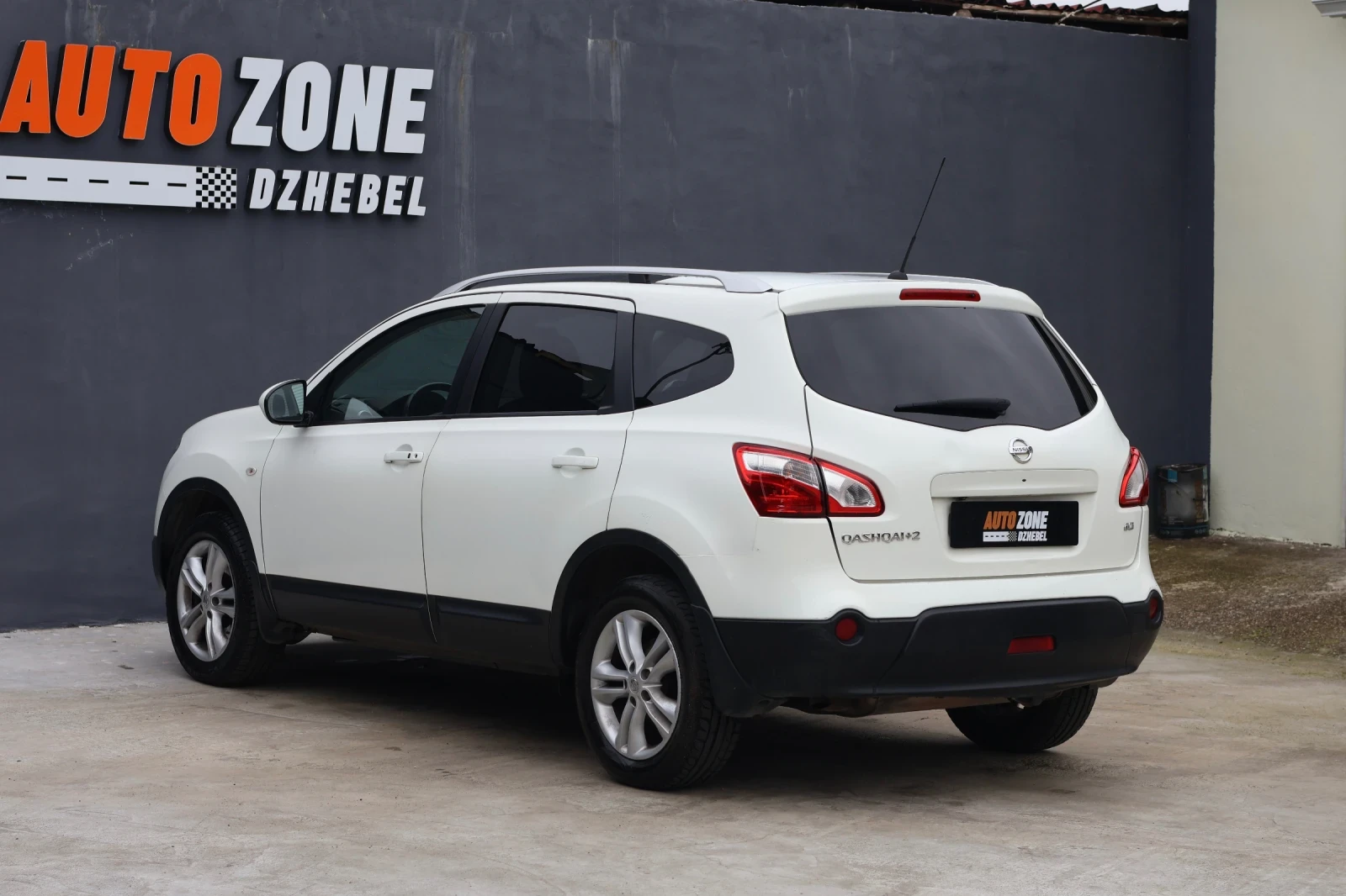 Nissan Qashqai + 2 Facelift 4x4 Full 2013 - изображение 6