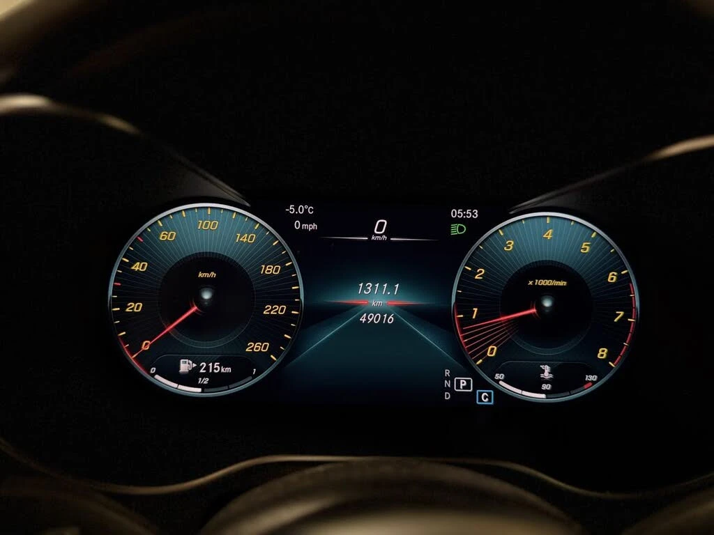 Mercedes-Benz GLC 300 4MATIC * CARFAX * АвтоКредит* (ЦЕНА ДО БГ) - изображение 8