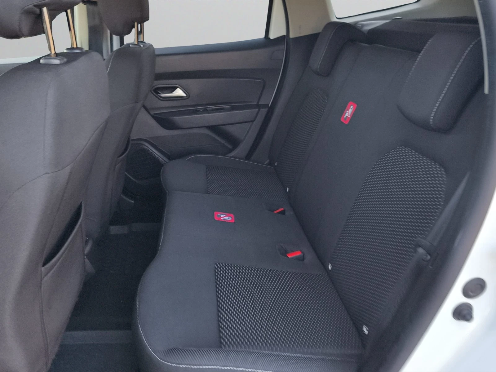 Dacia Duster 1.5 dCi 116hp BVM6 4WD E6//2109R23, снимка 12 - Автомобили и джипове - 55654855