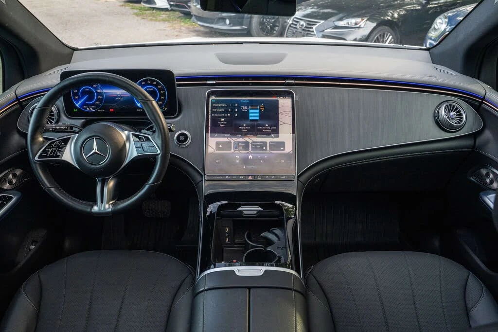 Mercedes-Benz EQE 4MATIC * DIS * BURM * 360 * PANO * , снимка 8 - Автомобили и джипове - 55927424