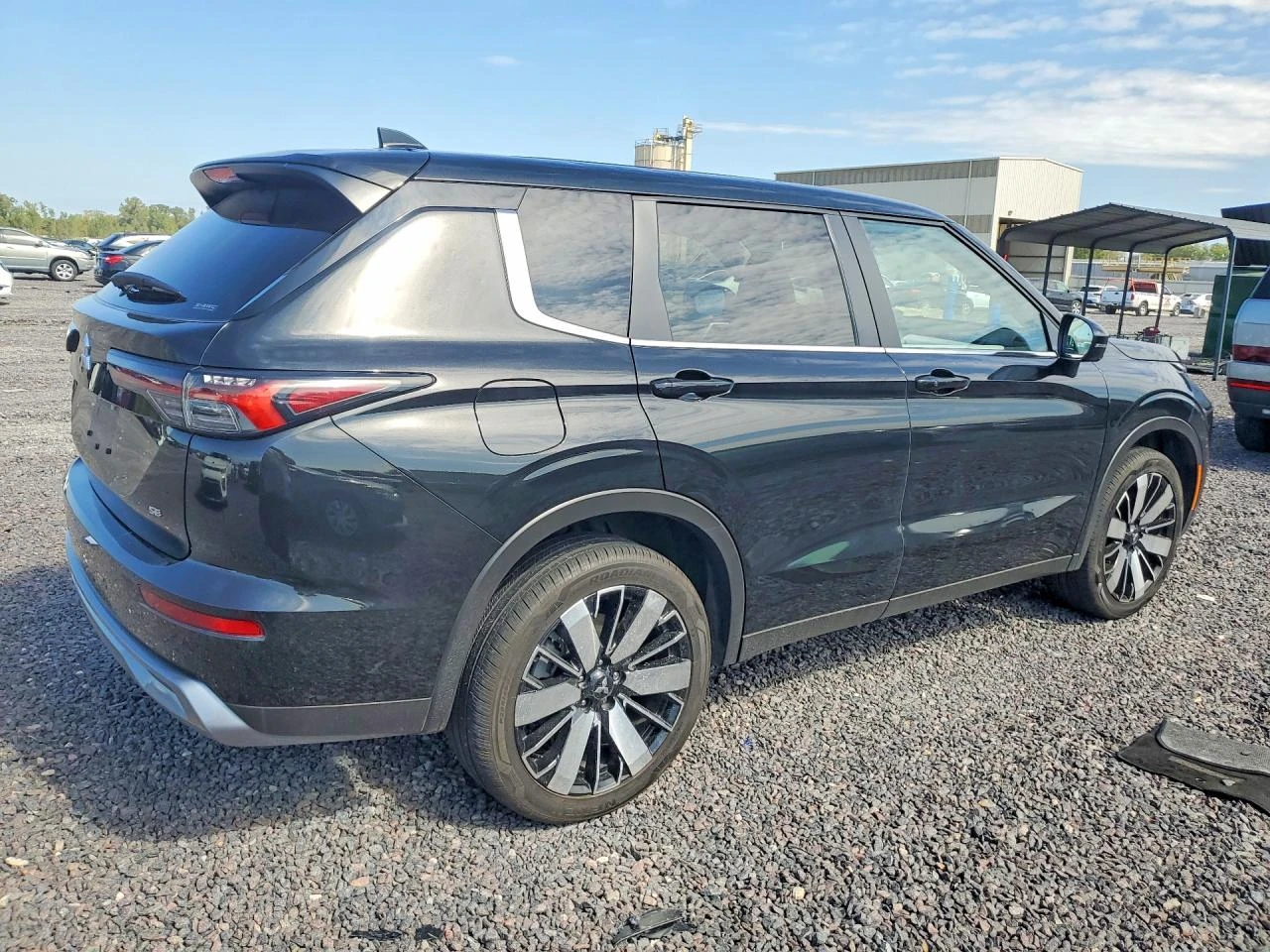 Mitsubishi Outlander 2.5l Se, снимка 3 - Автомобили и джипове - 56524892