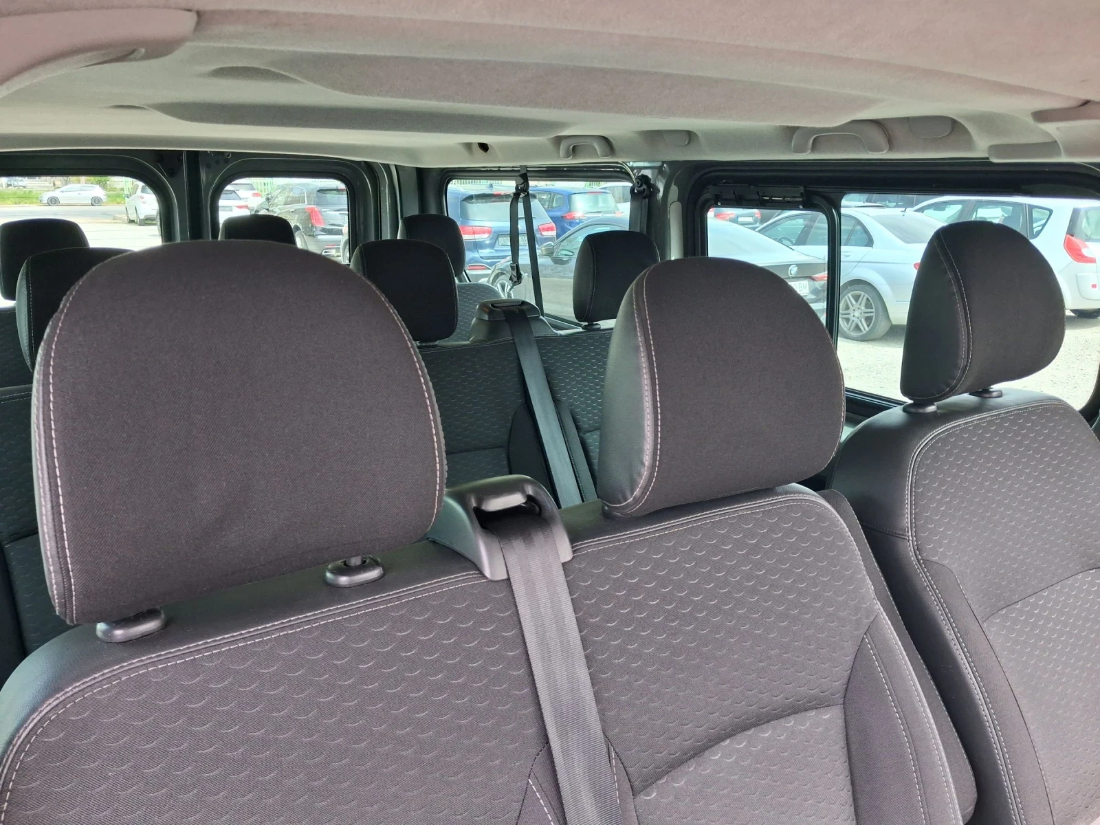 Opel Vivaro 1.6 DCI, 115 к.с. 9 места, Long, темпомат, Nardo g, снимка 17 - Бусове и автобуси - 54194011