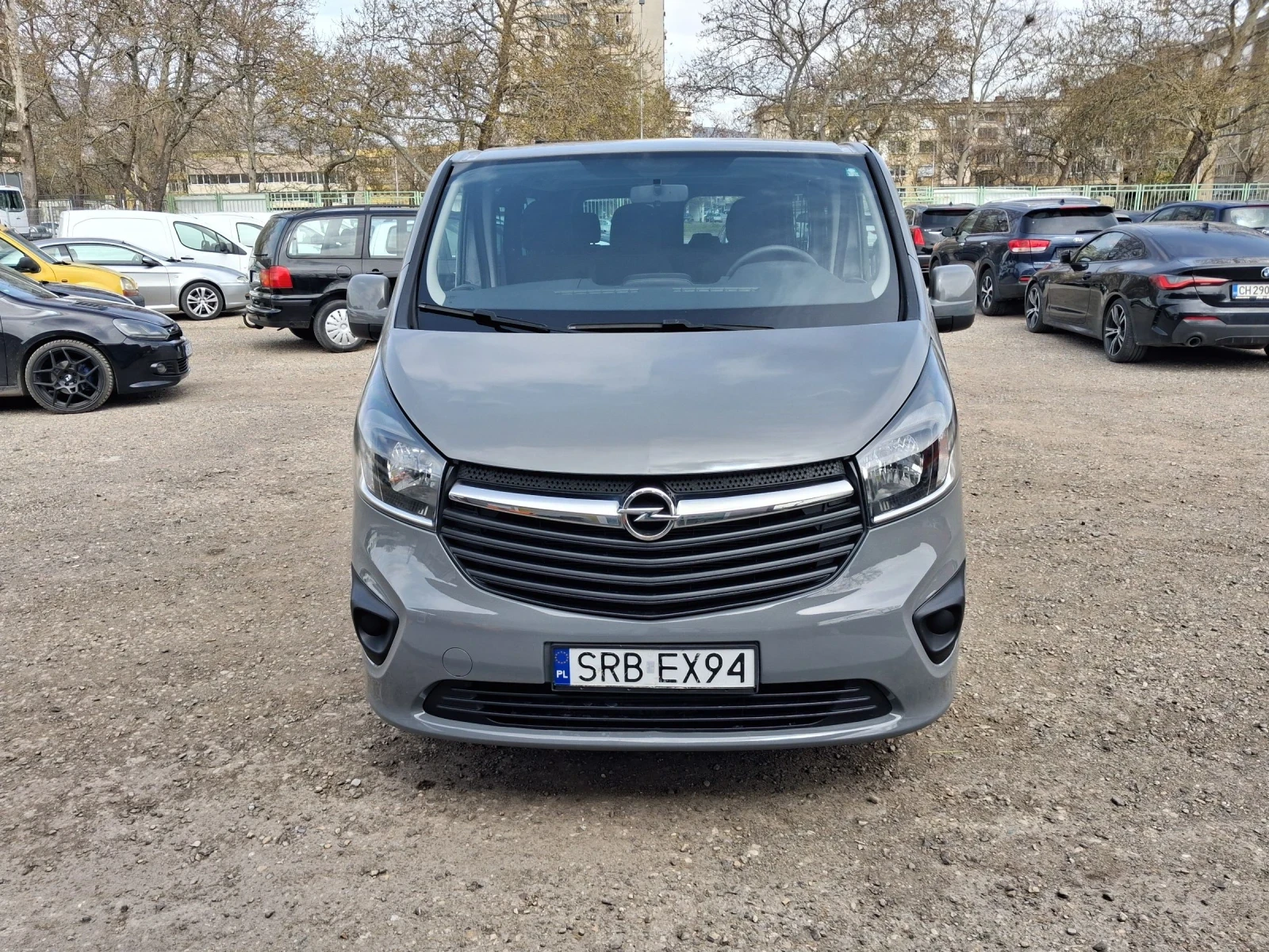Opel Vivaro 1.6 DCI, 115 к.с. 9 места, Long, темпомат, Nardo g, снимка 8 - Бусове и автобуси - 54194011