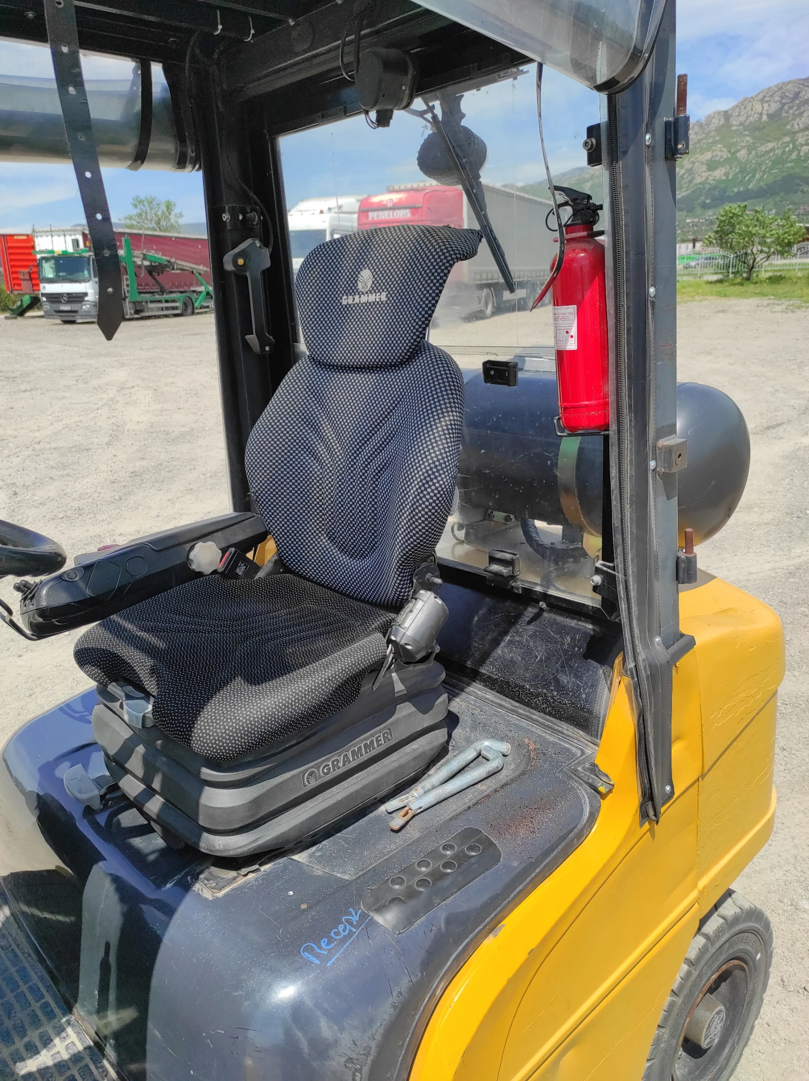  Cat GP25NT | Mobile.bg   13