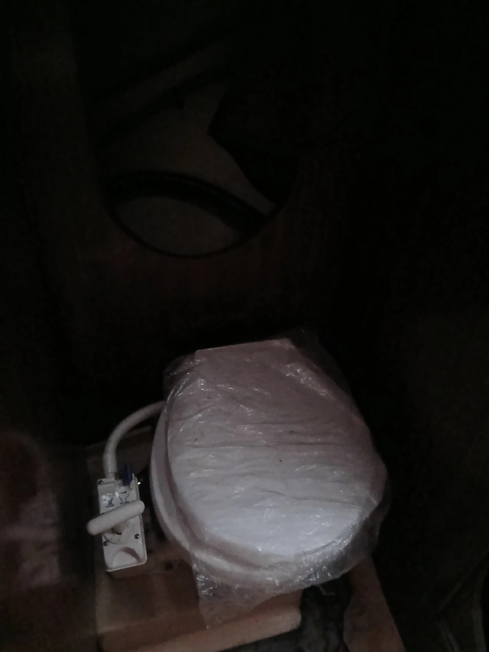 Ветроходна лодка Comar Comet 850, снимка 11 - Воден транспорт - 54336201